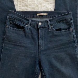 Levi’s slimming jeans